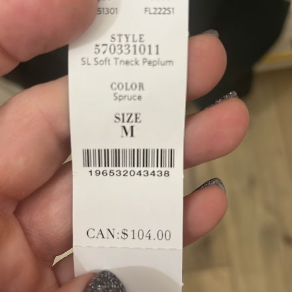 White House Black Market Soft Turtleneck Peplum In Green Spruce NWT M - Picture 11 of 11